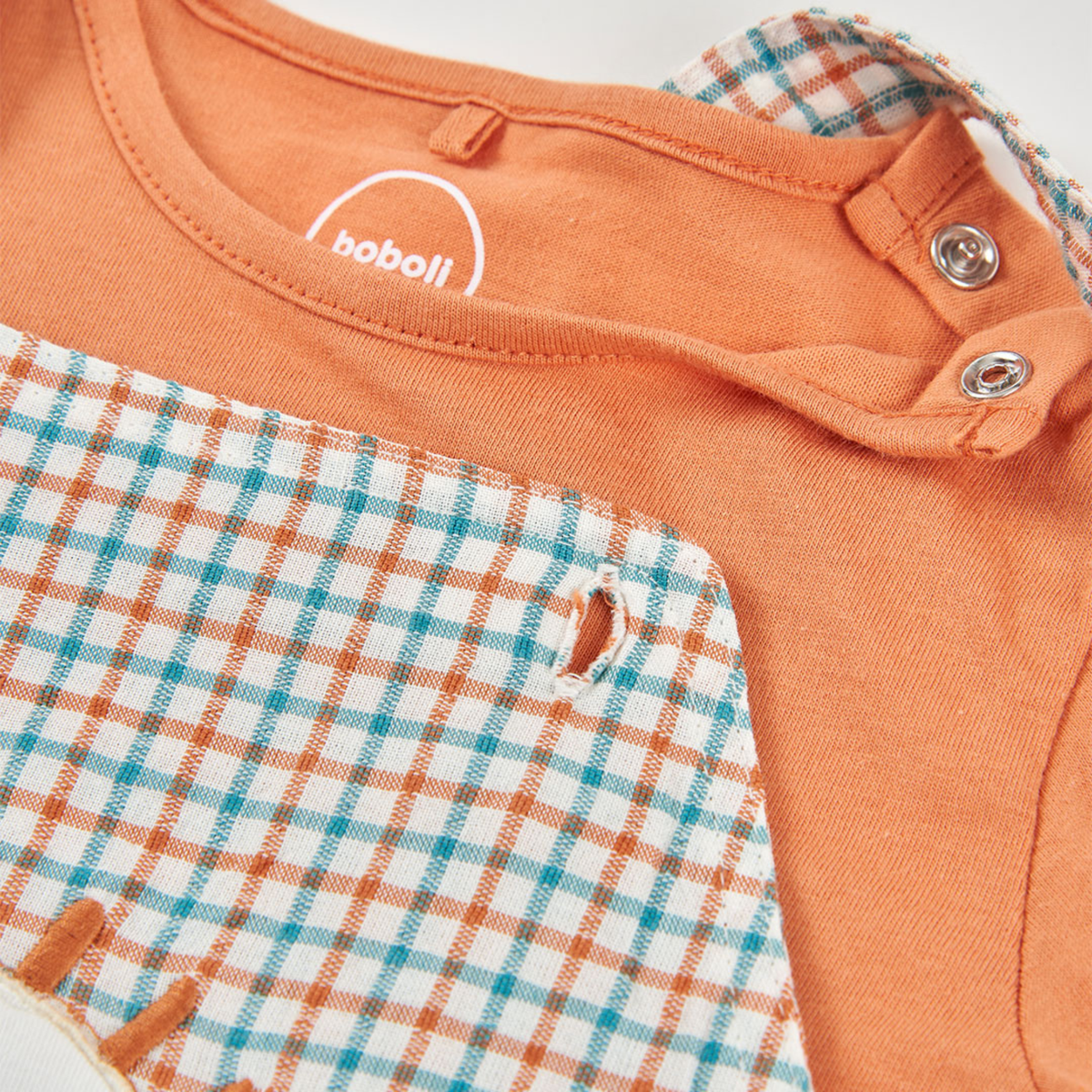 Conjunto de Jardineiras e T-shirt Xadrez Sol