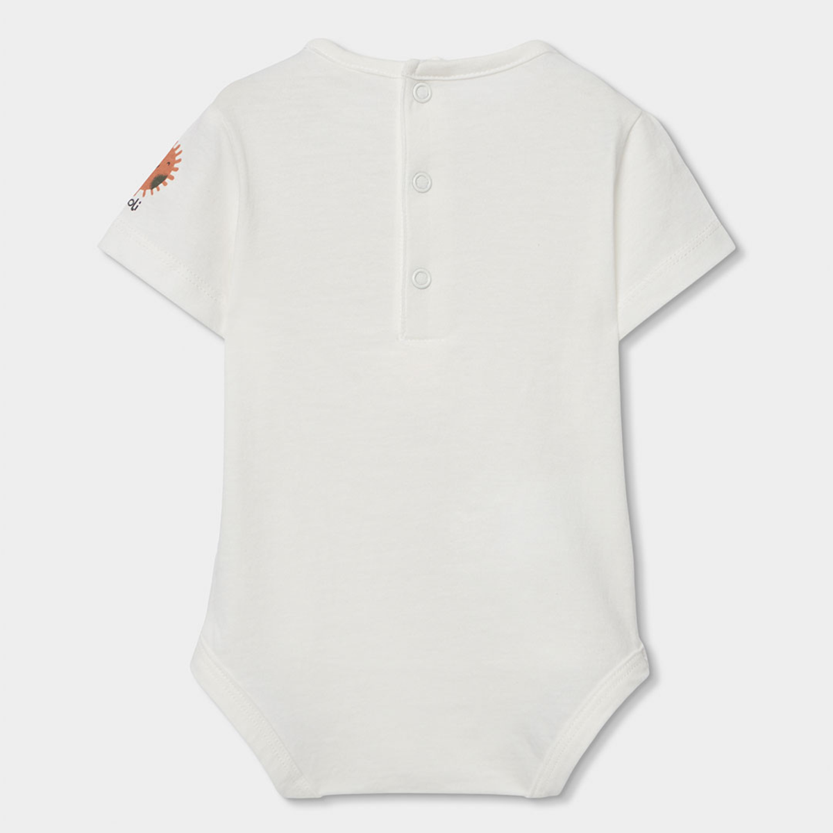 Conjunto de Jardineiras e T-shirt Sol
