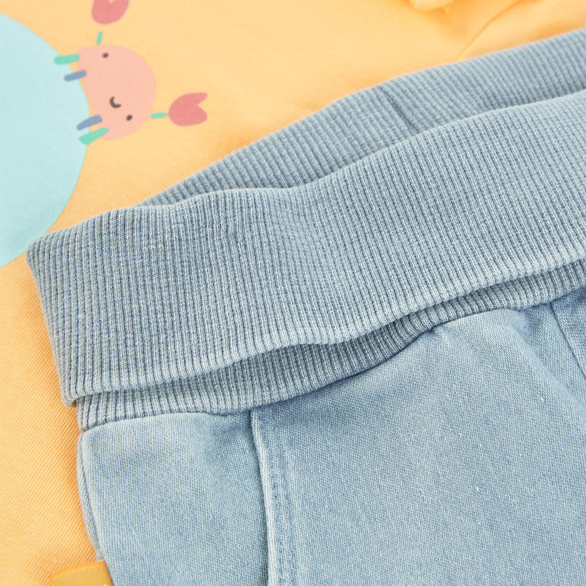 Conjunto de Bebé em Algodão Amarelo com Baleia