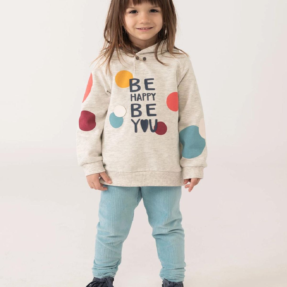 Sweatshirt com Capuz Cinzenta com Bolinhas Coloridas