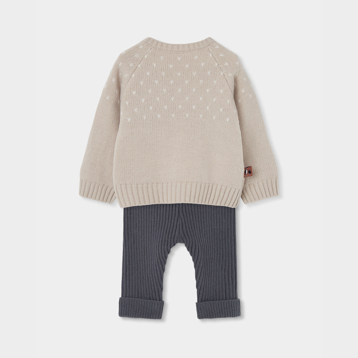 Conjunto de Malha Camisola Pinguim e Calças Caneladas