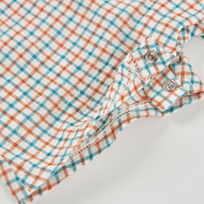 Conjunto de Jardineiras e T-shirt Xadrez Sol
