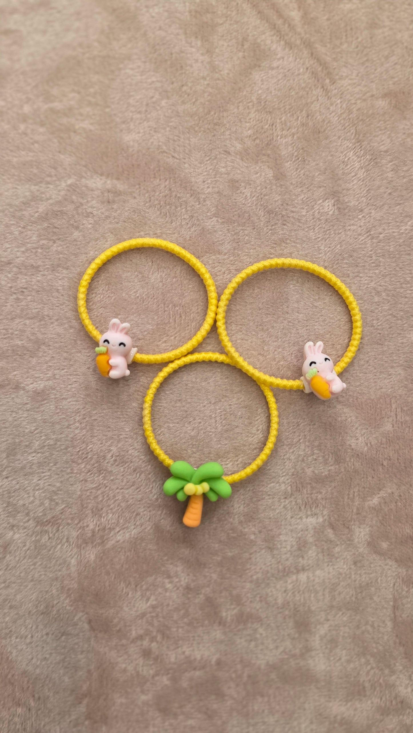 Conjunto de Elásticos de Cabelo Coelhinho e Palmeira - Amarelo