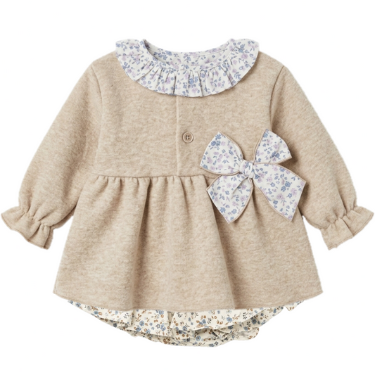 Conjunto Camisola e Tapa Fraldas Flores Azuis